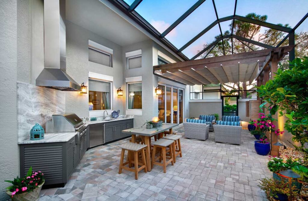 Bonita Bay Fl Outdoor Kitchen and Living Space