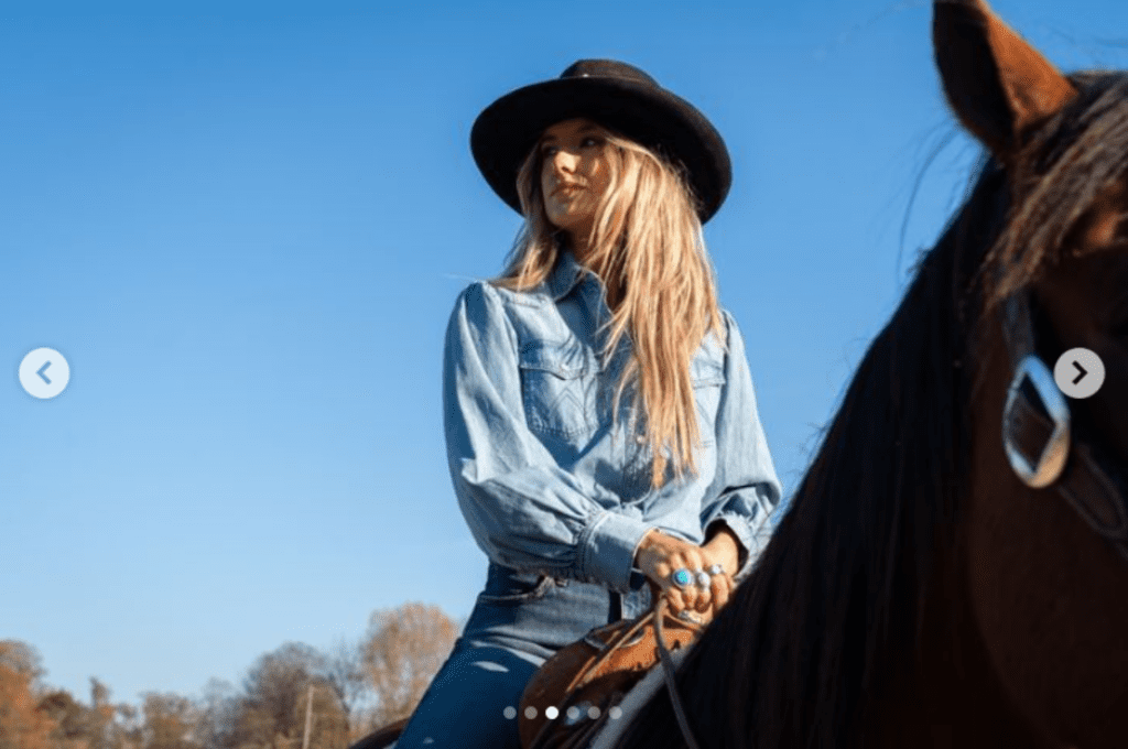 Lainey Wilson Horse Backriding