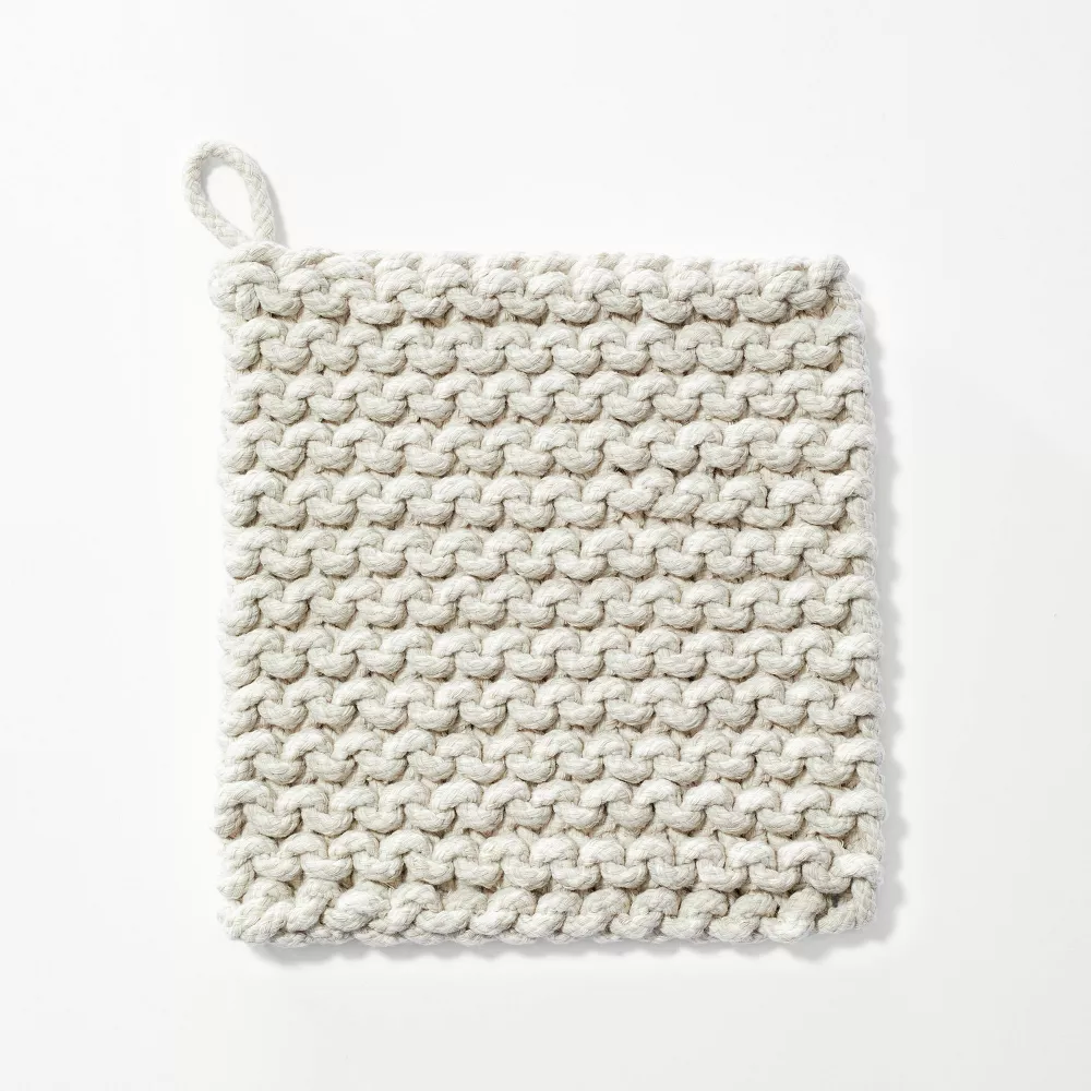 white woven pot holder